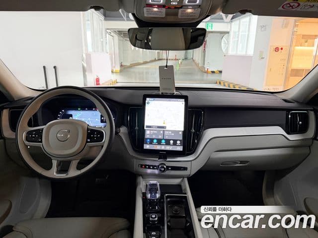 Volvo XC60 2세대 T8 Ultra Bright, 2026 7