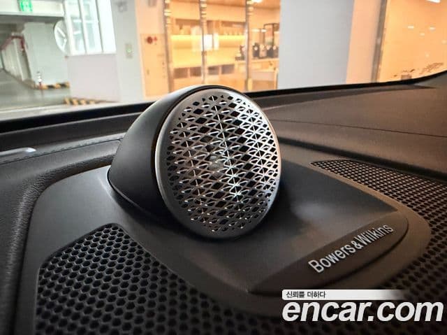 Volvo XC60 2세대 T8 Ultra Bright, 2026 15