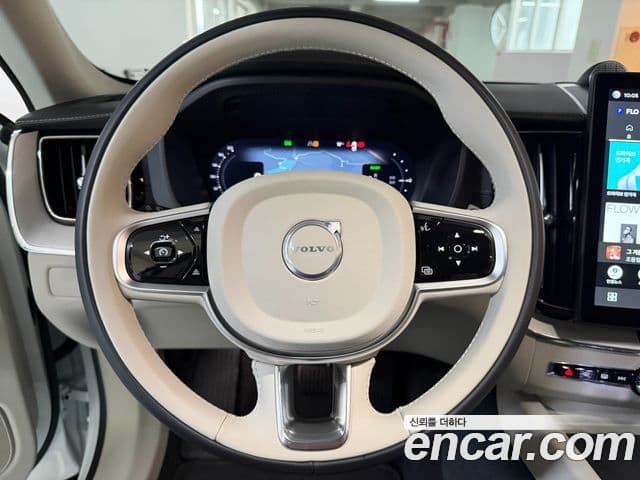Volvo XC60 2세대 T8 Ultra Bright, 2026 17