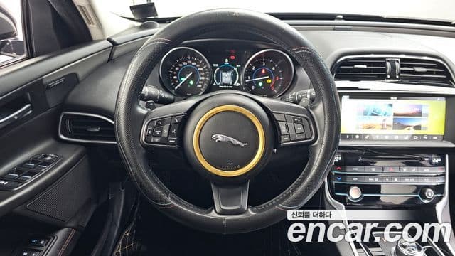 Jaguar XE 20d Prestige AWD, 2017 13