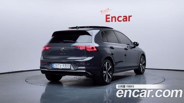Volkswagen Гольф 8세대 Prestige, 2025 2