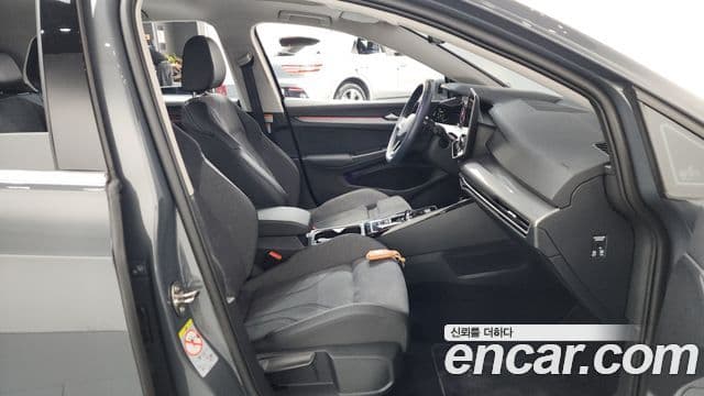 Volkswagen Гольф 8세대 Prestige, 2025 11