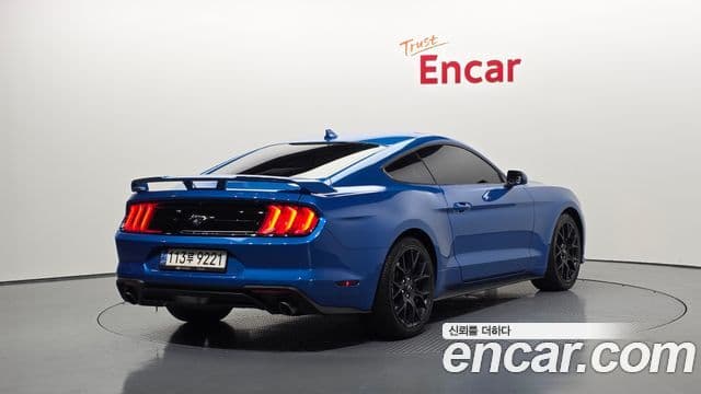 Ford Mustang купе, 2021 2