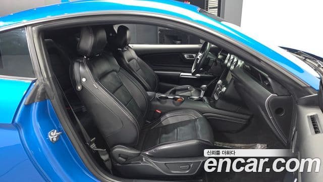 Ford Mustang купе, 2021 11