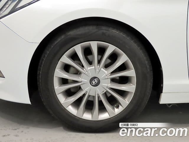 Hyundai LF Sonata 2.0 Smart, 2015 все фото