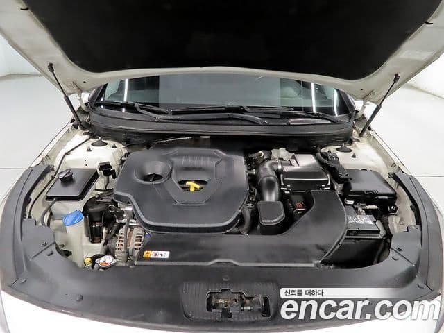 Hyundai LF Sonata 2.0 Smart, 2015 6