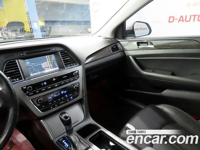 Hyundai LF Sonata 2.0 Smart, 2015 14