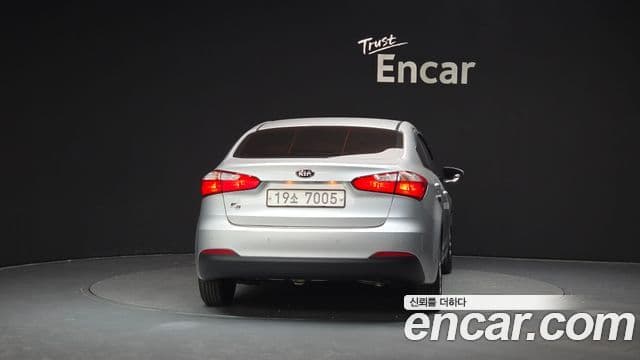 Kia K3 Luxury, 2015 4