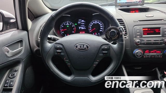 Kia K3 Luxury, 2015 13