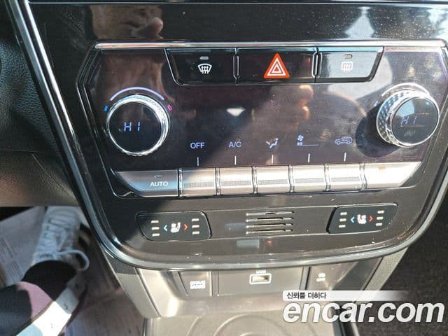 KG모빌리티(SsangYong) Berry New Tivoli V3 Special, 2021 13