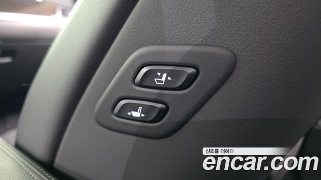 Genesis G80 Premium Luxury, 2018 18