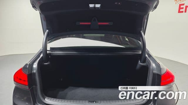 Genesis G80 Premium Luxury, 2018 20