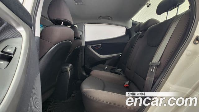 Hyundai Avante MD Premier, 2012 12