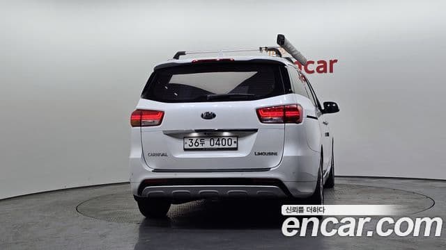 Kia All New Carnival VIP, 2017 4