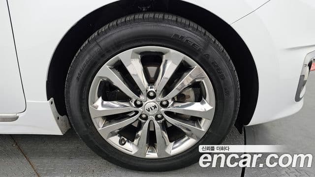 Kia All New Carnival VIP, 2017 все фото