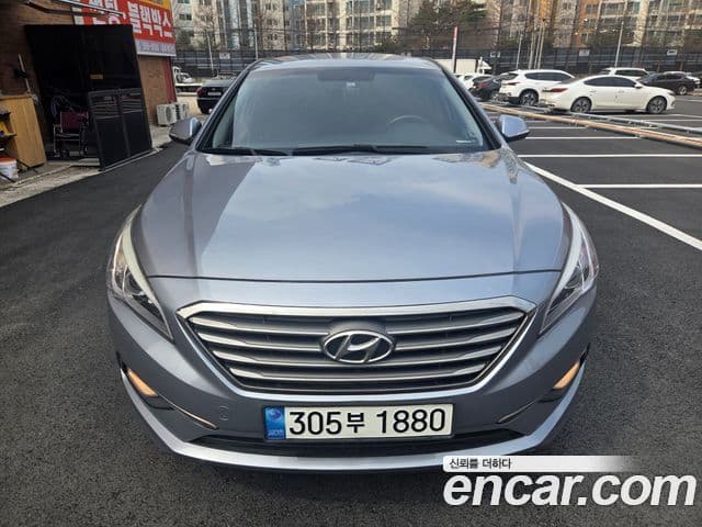 Hyundai LF Sonata Premium, 2015 1