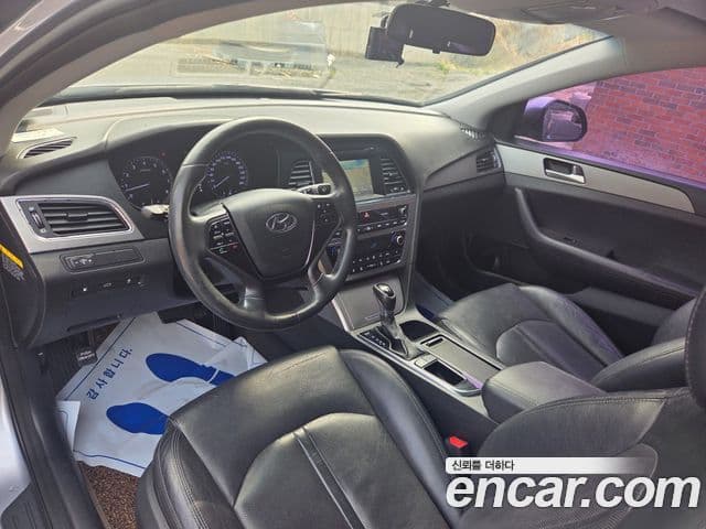 Hyundai LF Sonata Premium, 2015 12
