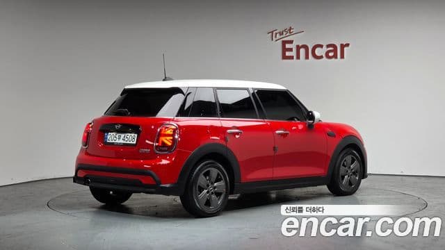 Mini Cooper 3세대, 2023 2
