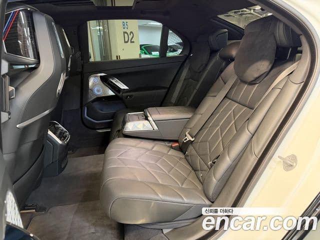 BMW 7시리즈 (G70) 740i xDrive M Sport, 2025 12