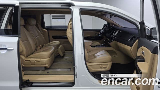 Kia All New Carnival President, 2016 11