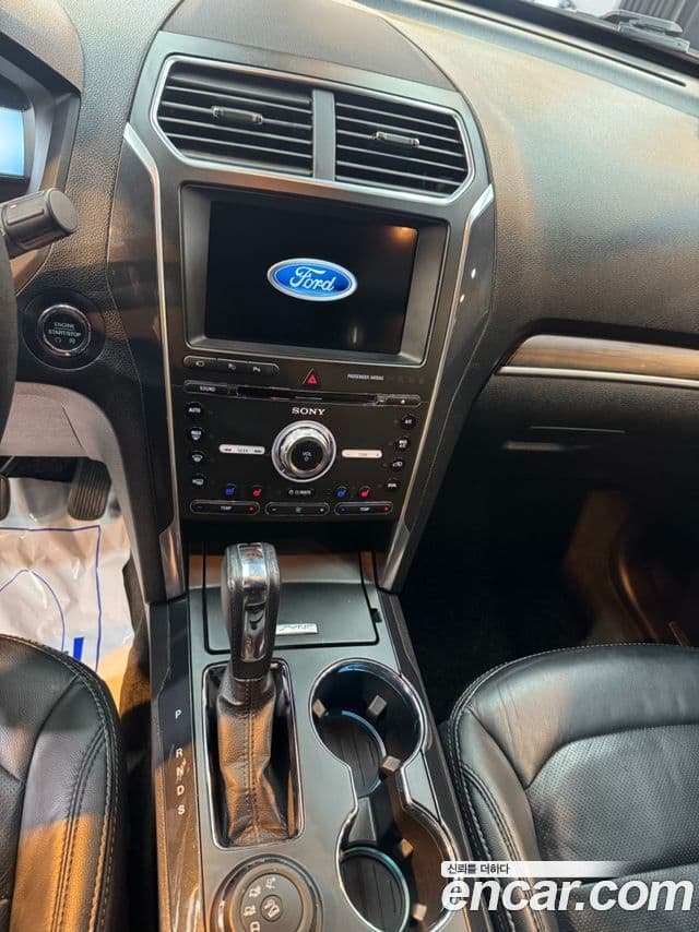 Ford Explorer 5세대, 2017 15