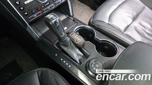 Ford Explorer 5세대, 2016 9