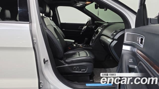 Ford Explorer 5세대, 2016 11