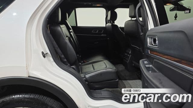 Ford Explorer 5세대, 2016 12