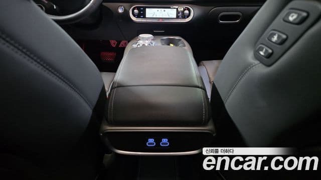 Genesis GV60 Standard AWD, 2023 16