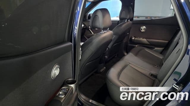 Genesis GV60 Standard AWD, 2023 18