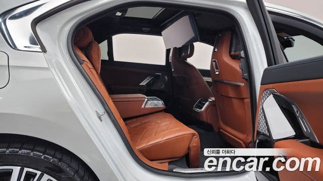 BMW 7시리즈 (G70) 750e xDrive M Sport, 2023 12