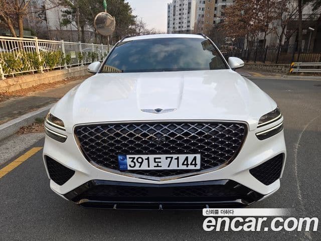 Genesis GV70, 2022 1