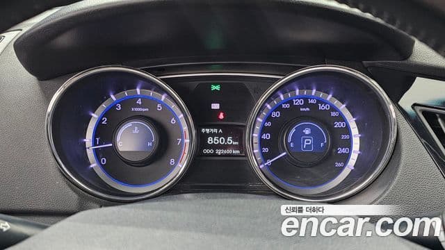 Hyundai YF Sonata LPI top, 2011 8