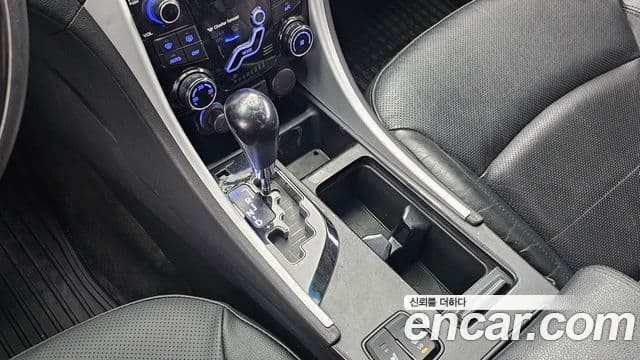 Hyundai YF Sonata LPI top, 2011 9