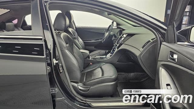 Hyundai YF Sonata LPI top, 2011 10