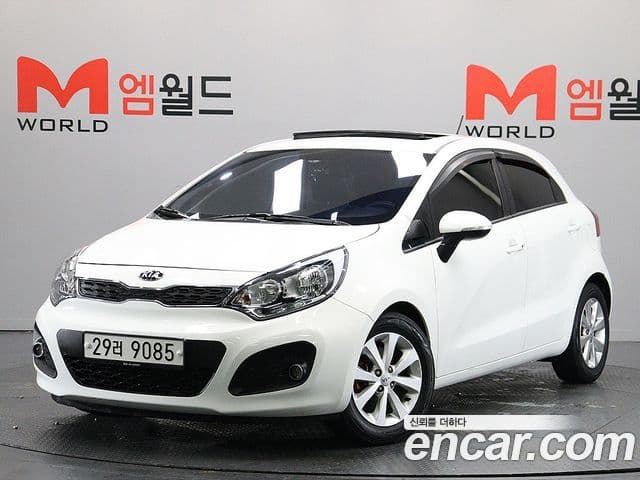 Kia All New Pride Luxury, 2014 1