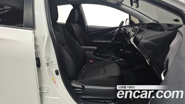 Toyota 프리우스 4세대, 2019 10