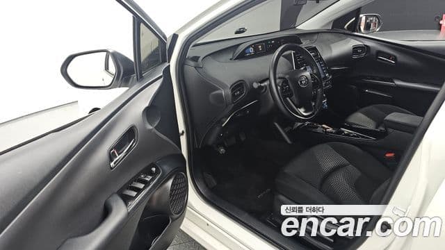 Toyota 프리우스 4세대, 2019 11