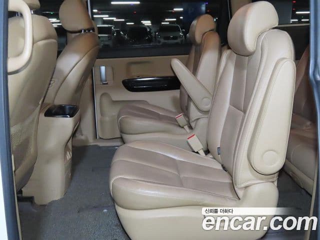 Kia The / новый New Carnival Special, 2019 11