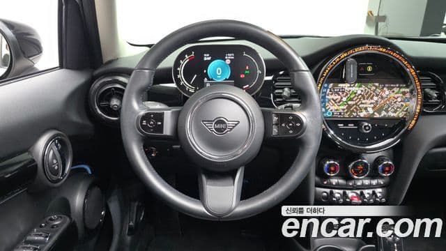 Mini Cooper 3세대, 2022 13