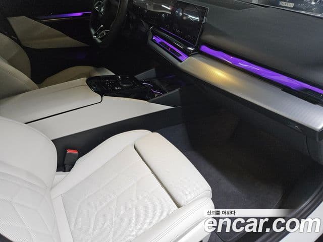 BMW 5시리즈 (G60) 520i M Sport, 2025 11
