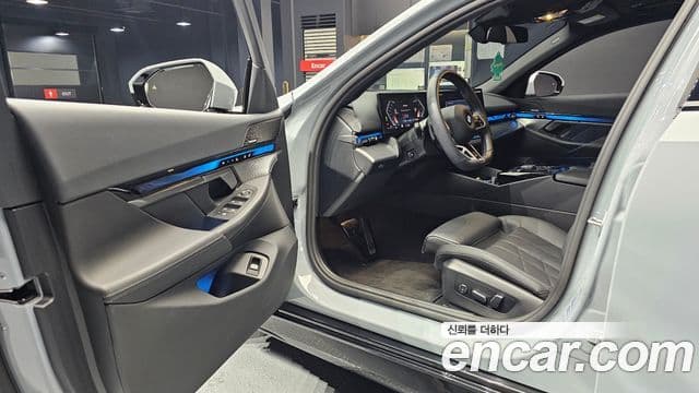 BMW 5시리즈 (G60) 520i M Sport, 2025 11