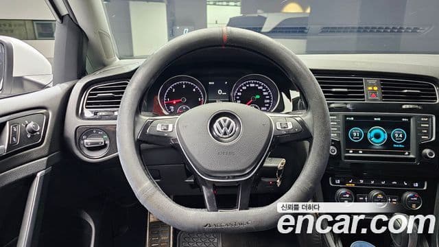 Volkswagen Гольф 7세대, 2016 13