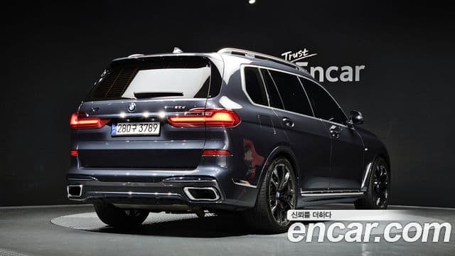 BMW X7 (G07) xDrive 30d M Sport 6인승, 2020 2