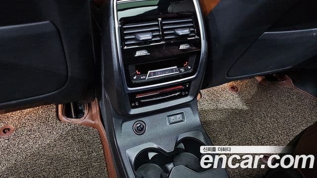 BMW X7 (G07) xDrive 30d M Sport 6인승, 2020 17