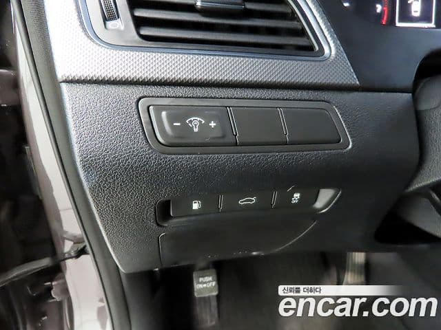 Hyundai LF Sonata Style, 2015 15