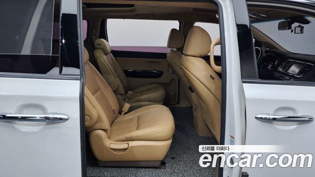 Kia The / новый New Carnival Special, 2020 12