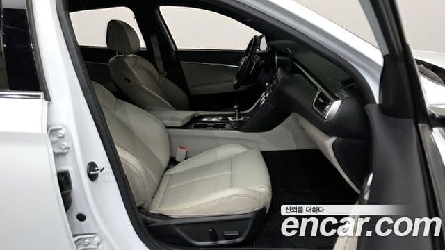 Genesis The / новый New G70, 2022 11