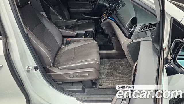 Honda Odyssey 5세대, 2023 10