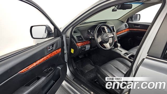 Subaru 레거시 2.5i Special Edition, 2011 10